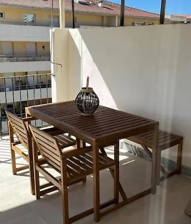 3 Pieces, Terrasse